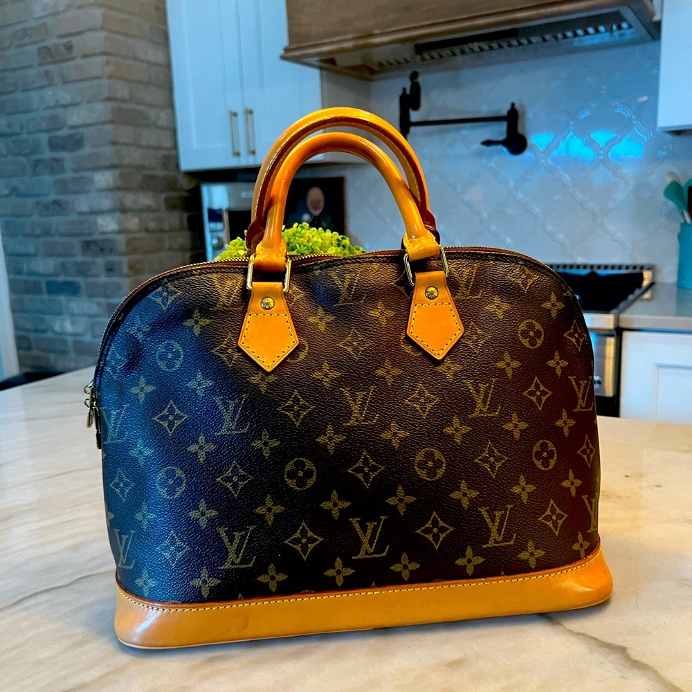 Authentic Louis Vuitton Monogram Alma PM made in France October 1994